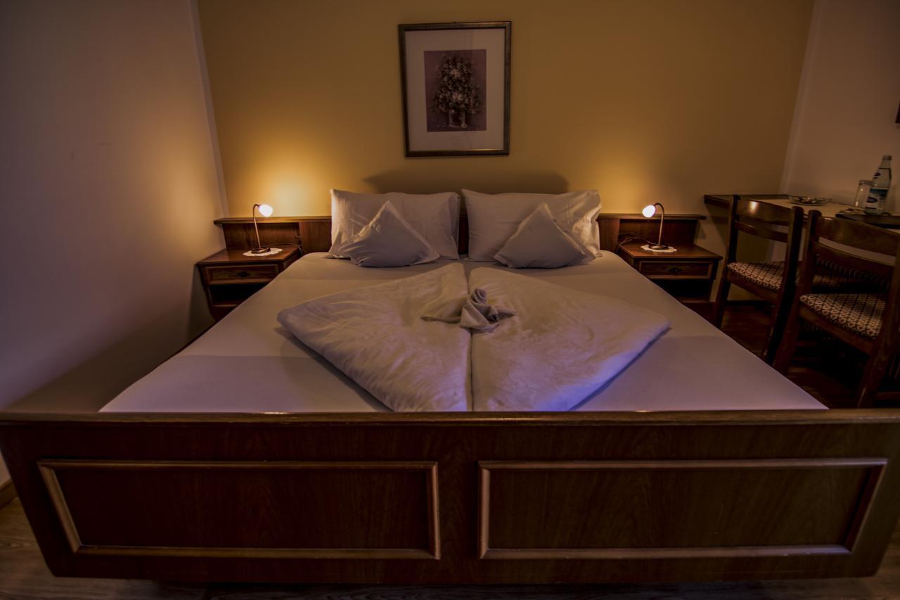 Hotel Gasthof Wastl Appiano Sulla Strada Del Vino Luaran gambar