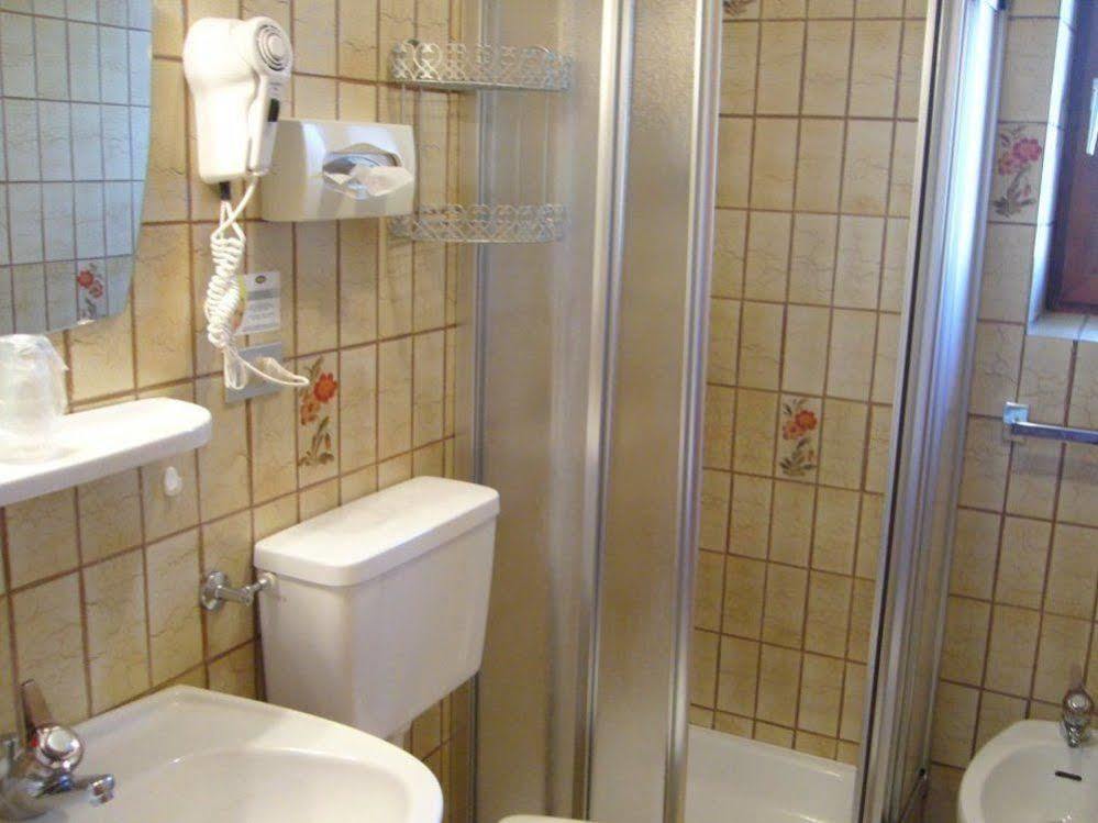 Hotel Gasthof Wastl Appiano Sulla Strada Del Vino Luaran gambar